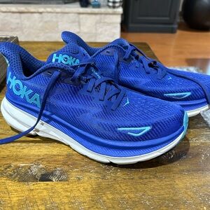 Hoka Clifton 9